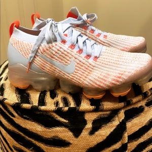 Never worn Nike vapor max plus